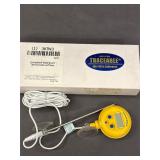 Traceable waterproof thermometer w/probe