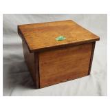 Vintage Wooden Box w/hinged Lid