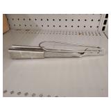 Box of Blackburn w20-1 wedge clamps