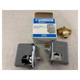 2 - Telemecanique sensors pressure switches