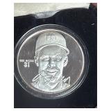 One Ounce .999 Silver Coin/Greg Maddux