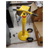 Heavy semi trailer stabilizing jack