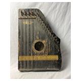 Menzenhauer's Guitar Zither 12.75'x18.75'