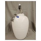 Better Homes and Gardens ceramic lamp base 19'