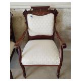 Antique Victorian style arm chair 24.5'x23'x40'