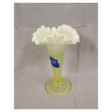 Uranium glass ruffle edge vase 4'x7'