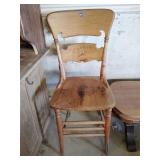Wood chair 15.5'x14'x39.5