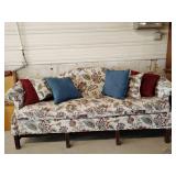 Floral pattern couch 81'x31'x35