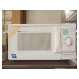 White-Westinghouse microwave oven