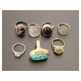 7 - Rings, gold and silver toned, one made of