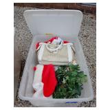 Tote with lid and Christmas decor and purse