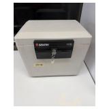 Sentry 1170 Fire Safe with Key. 11'x 15'x 13.5'