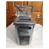DeLonghi Fryer with Basket
