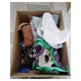 Bungee cords, cleaner pads, gloves, misc