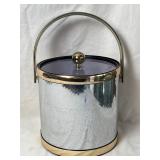 Ice Bucket 8'x8' & Wine Openers