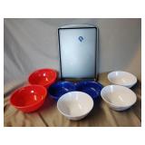Baking sheet, 7- Plastic cereal bowls