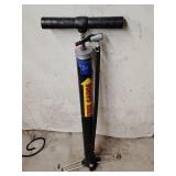 Tire pump