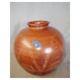Ceramic vase 8'x10'