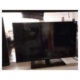 Insignia 28' LED TV/DVD Combo