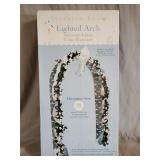 Lighted arch 8'