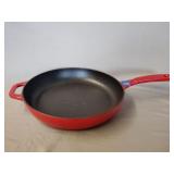 Lodge cast iron skillet 11'