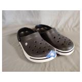 Crocs, Mens size 8, women's size 10