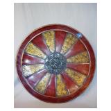 Resin decor plate, has a metal stand 21'