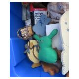Household Items and Decor in Mixed Lot