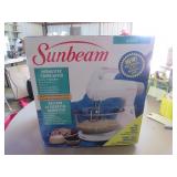 Sunbeam Mixmaster Stand Mixer Model 2366 with 275-