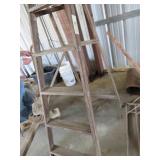 Wooden Step Ladder with Five Steps and Support Fra