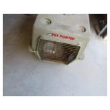 Pet Porter Plastic Dog Crate with Metal Grate Fron