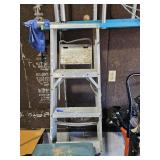 Aluminum Step Ladder