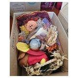 Box of Thanksgiving Fall Decor Items