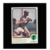 1973 Topps #50 Roberto Clemente Pin hole
