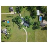 3 Acre Home, Detached Buildings & Country Setting in Gallatin, TN