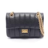 2.55 W chain shoulder bag Lambskin Black Gold...