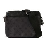 Louis Vuitton Trio Messenger