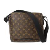 Louis Vuitton District PM Monogram