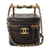 Chanel Vanity Case 22S GHW Black