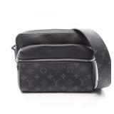 LV Outdoor Messenger PM Black