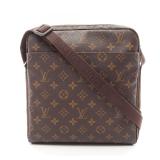 Louis Vuitton Trotter Beaubourg Bag
