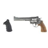 New Smith & Wesson 629 N-Frame Engraved ( 44 Mag )
