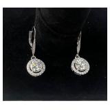 18K Set of Diamond Earrings with Certificate