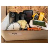 Lot of Navigation System/ monitors w/ Ther