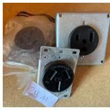 Lot (3) Outlets NEW