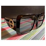 Designer Style Square Sunglasses