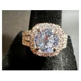 14K Diamond Round Cut Halo white gold Ring W/Cert