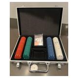 TEXAS HOLD'EM POKER SET W/CASE