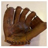 Vintage Dick Farrell Reach Baseball Glove