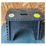 Folding Plastic Stepstool NEW